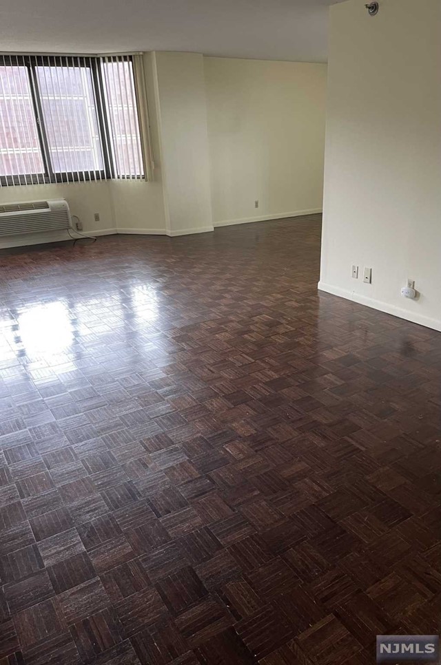 326 Prospect Avenue 9E