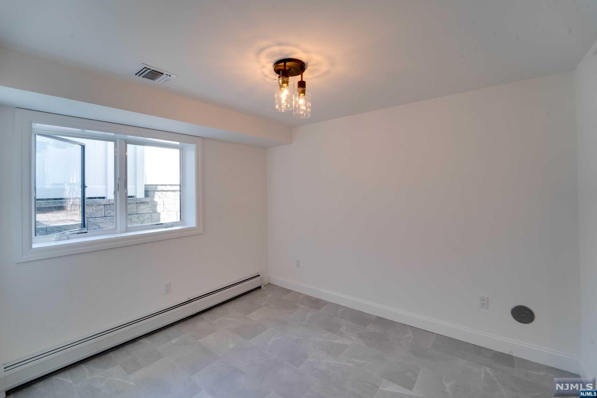 462 6th Street A