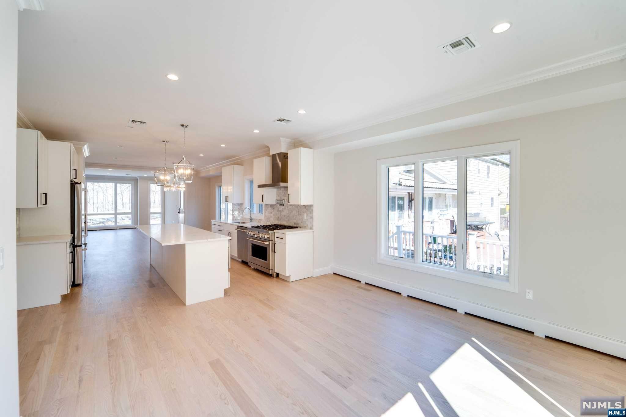 462 6th Street A