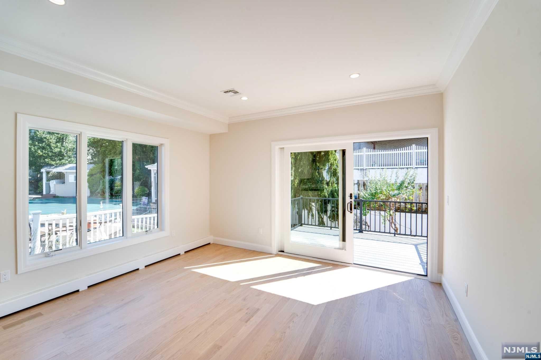 462 6th Street A