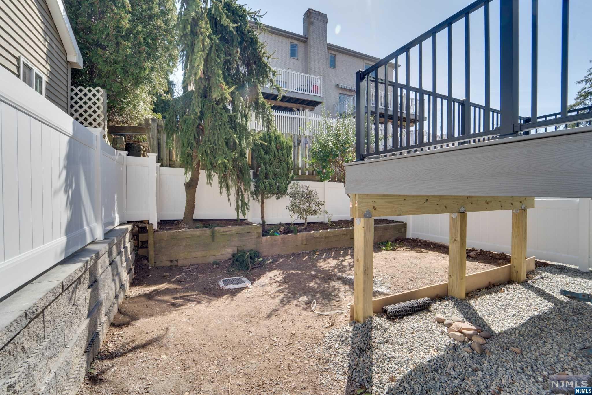 462 6th Street A