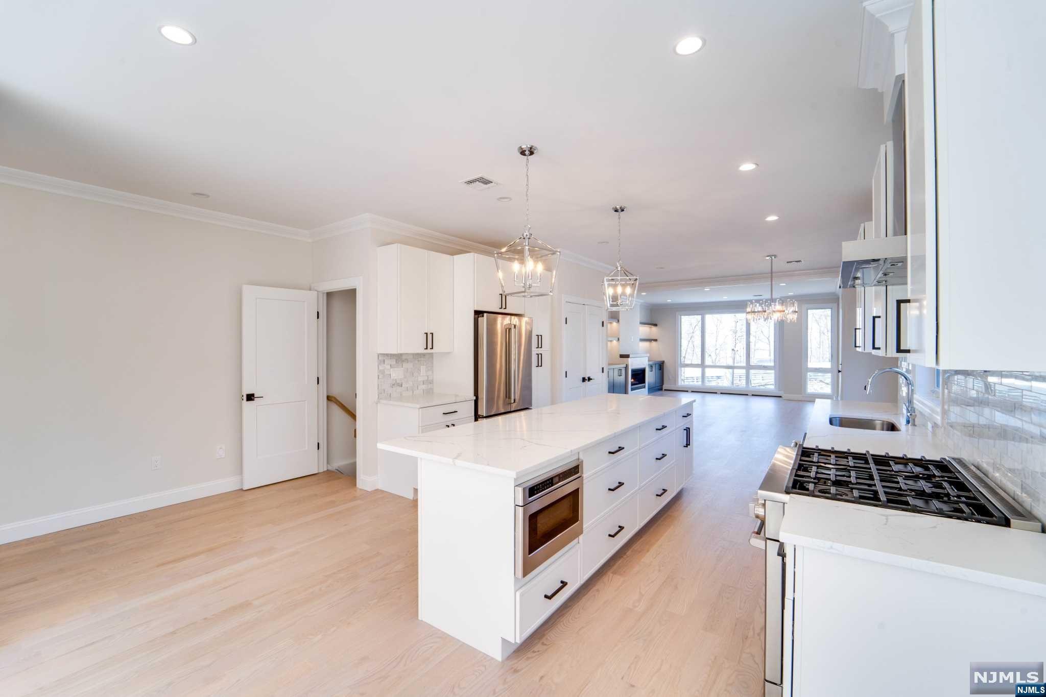 462 6th Street A