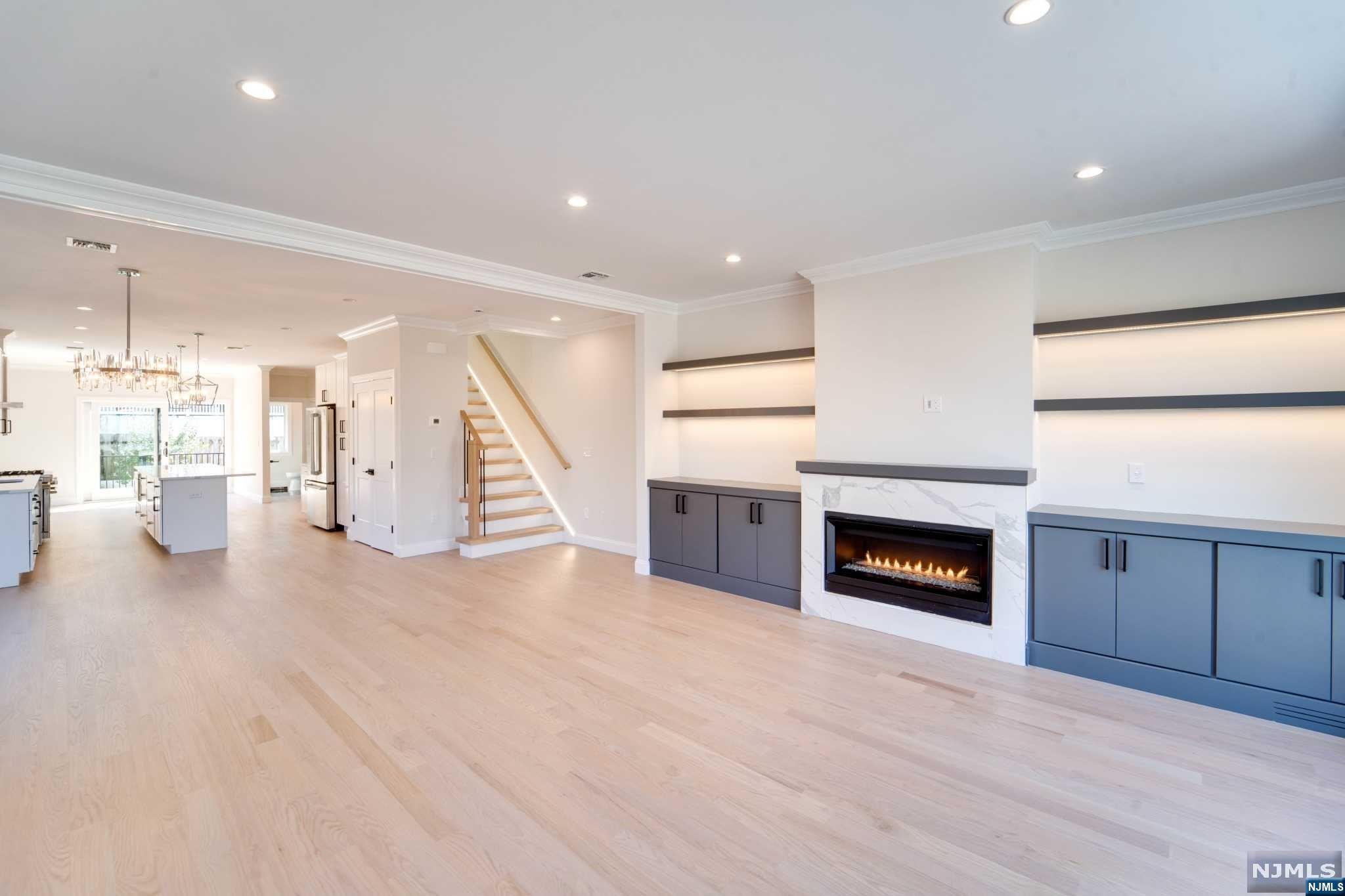 462 6th Street A