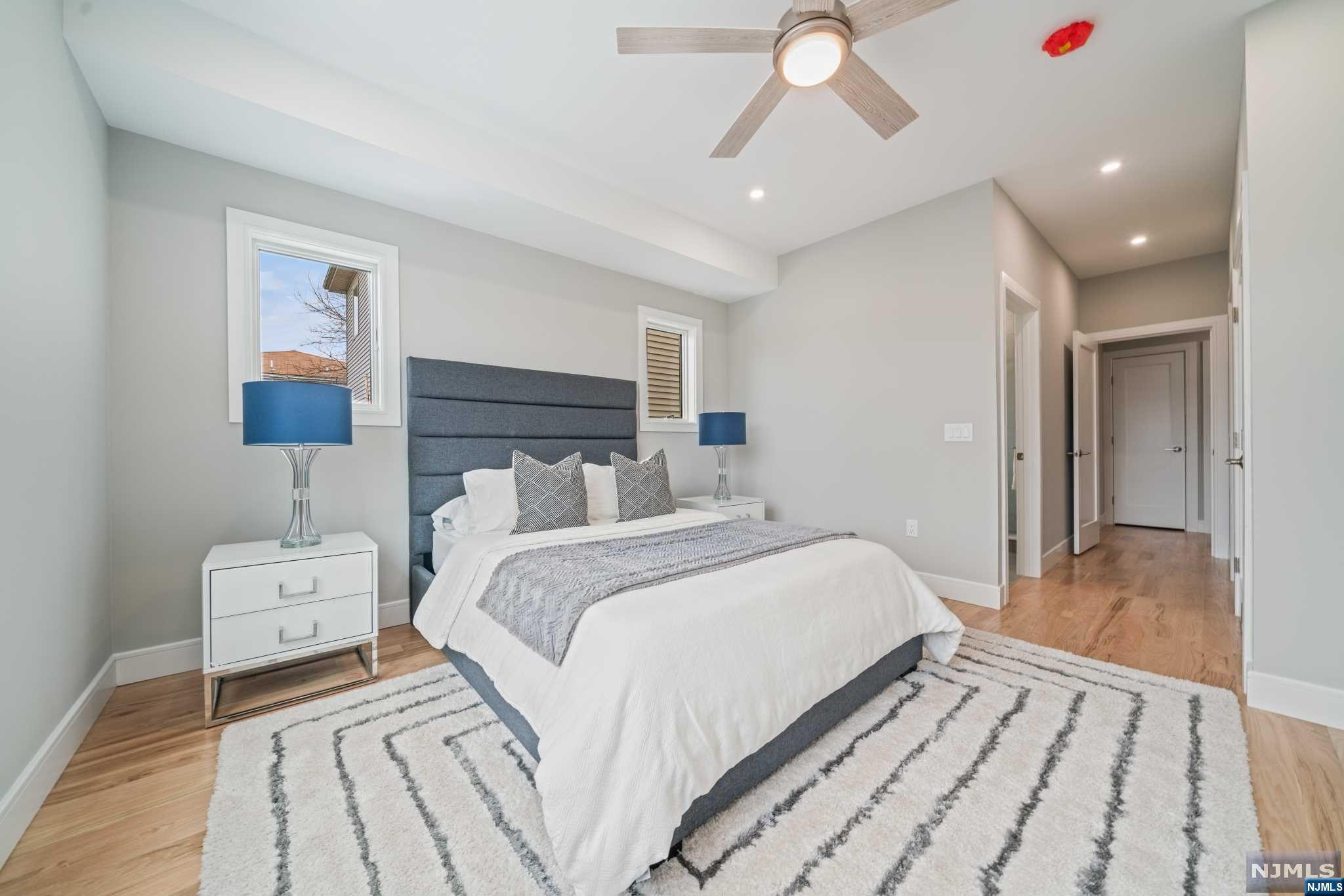 313 8th Street 1