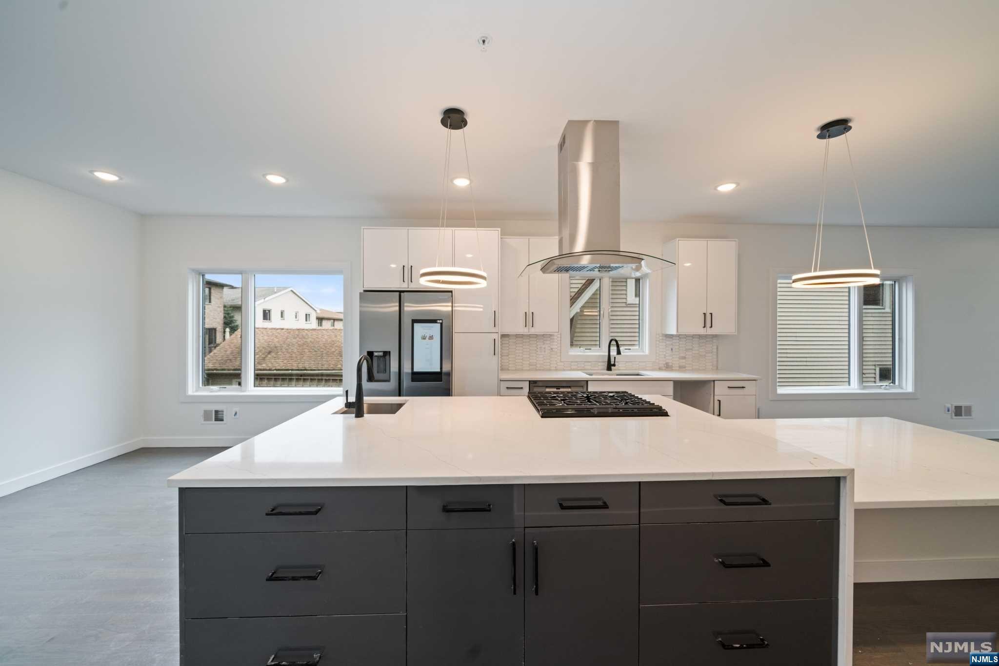 83 Crescent Avenue A