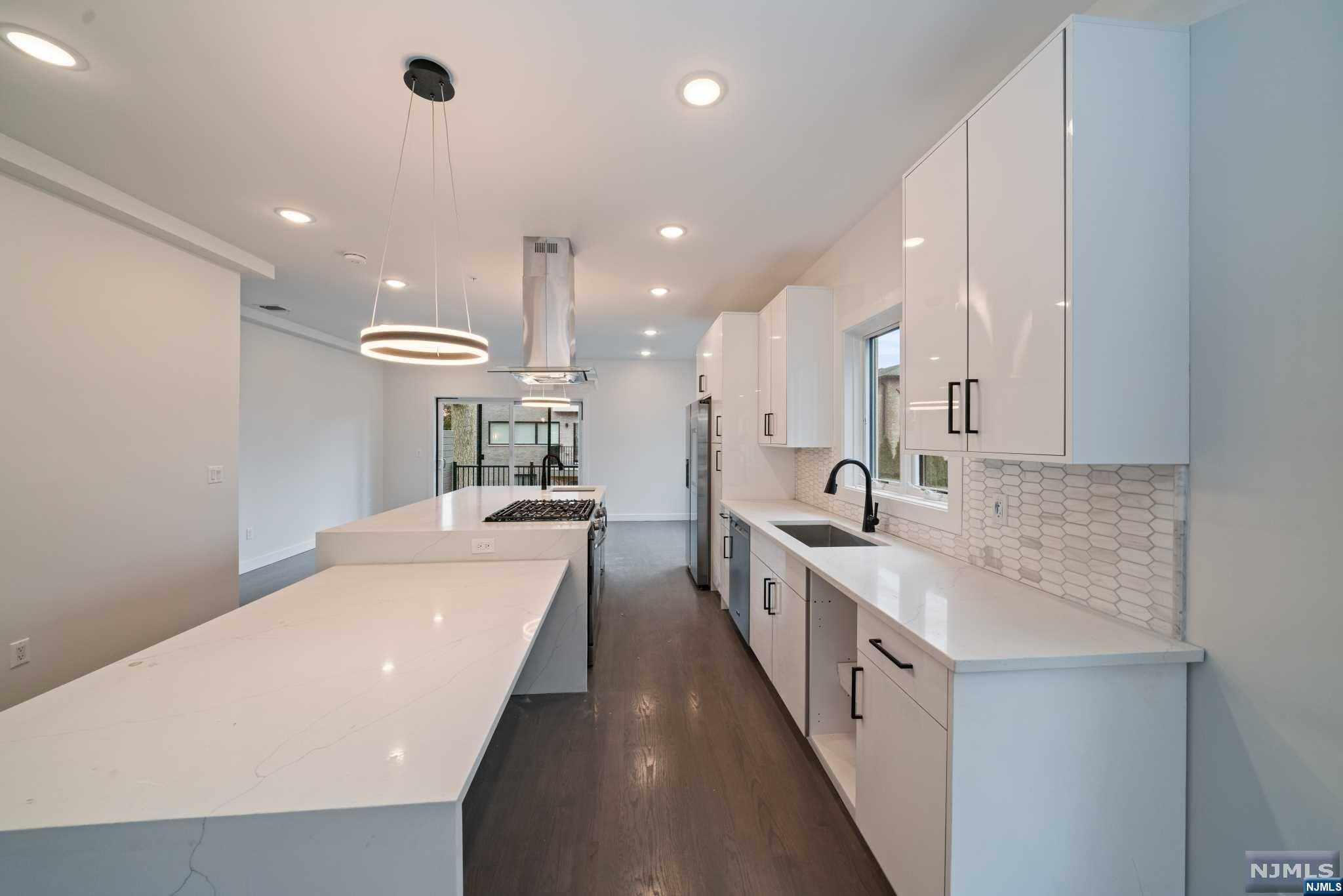 83 Crescent Avenue A