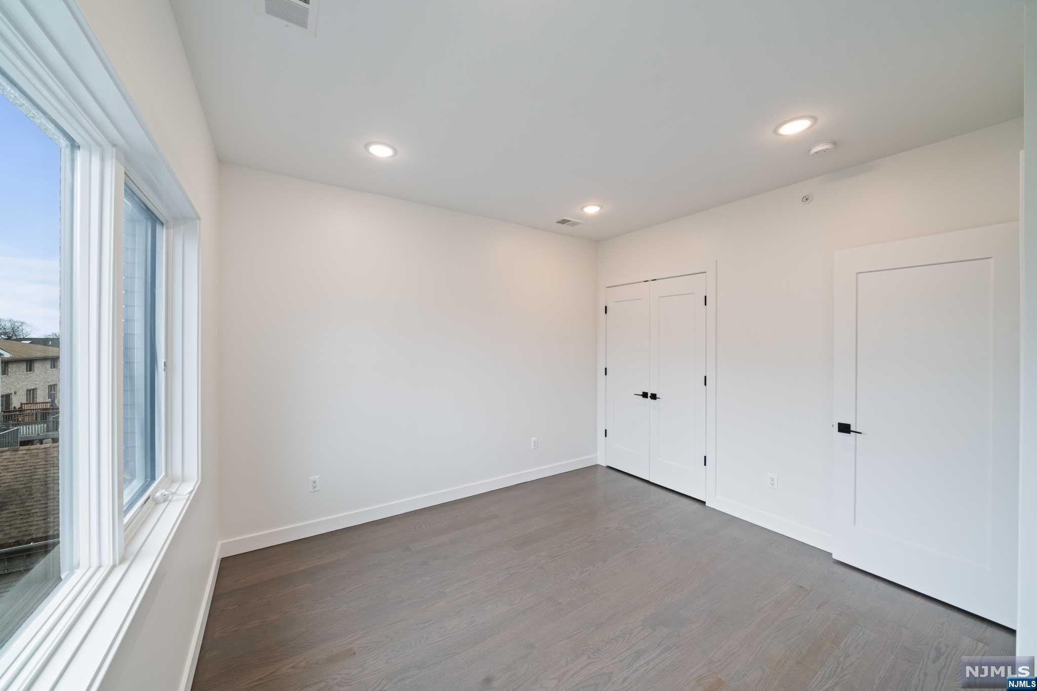 83 Crescent Avenue A