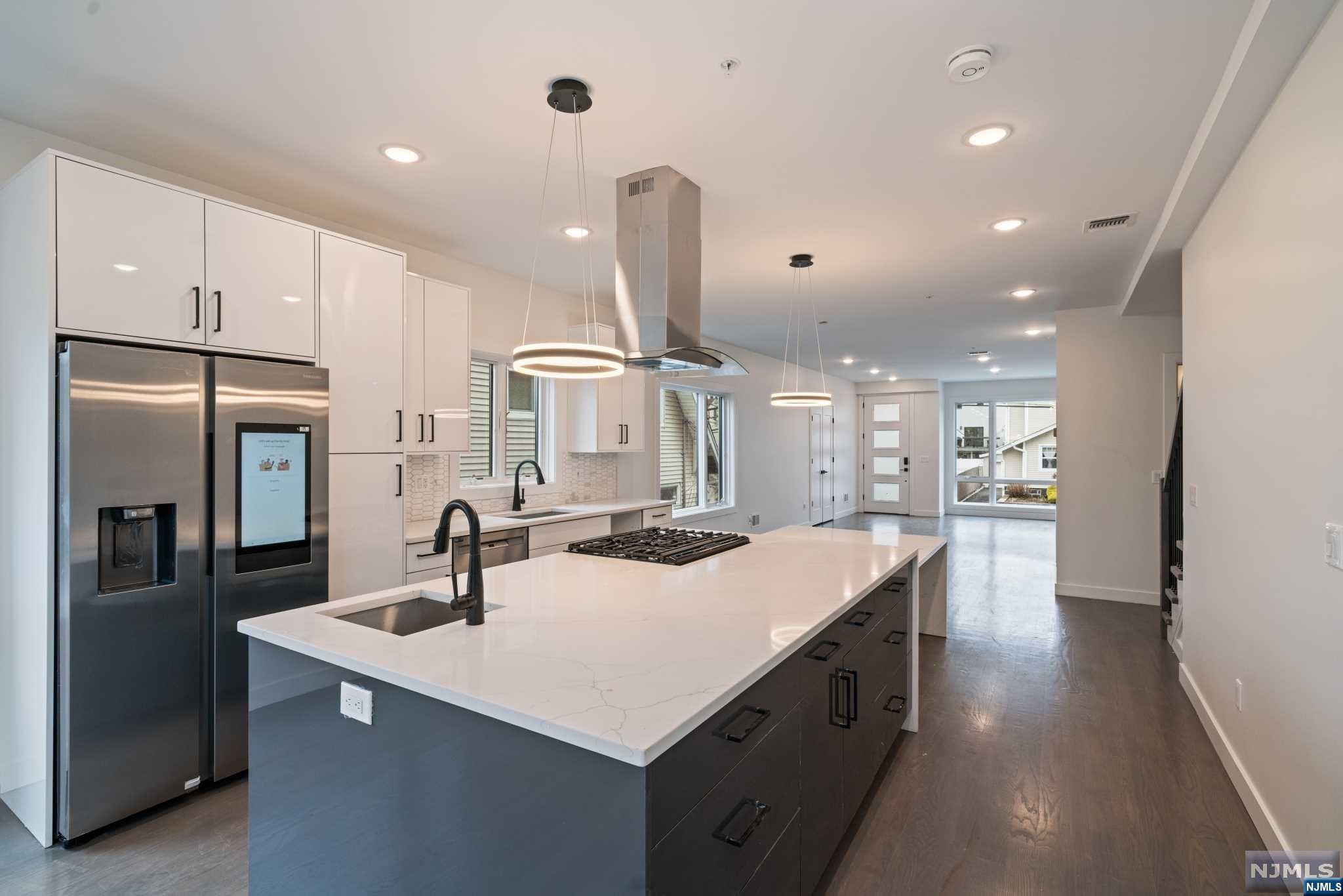 83 Crescent Avenue A