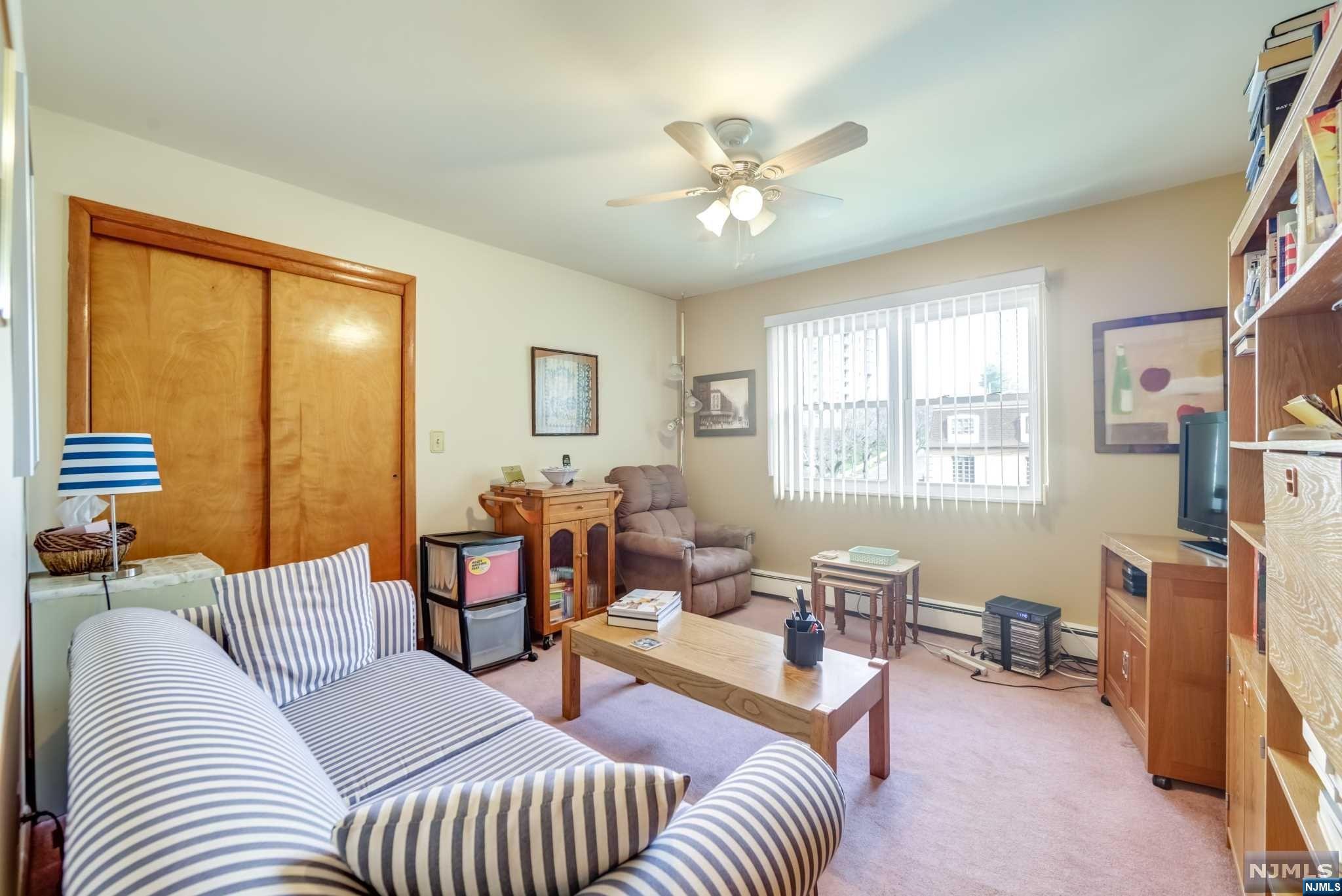 470 Palisades Boulevard