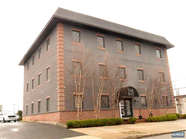 183 Garibaldi Avenue