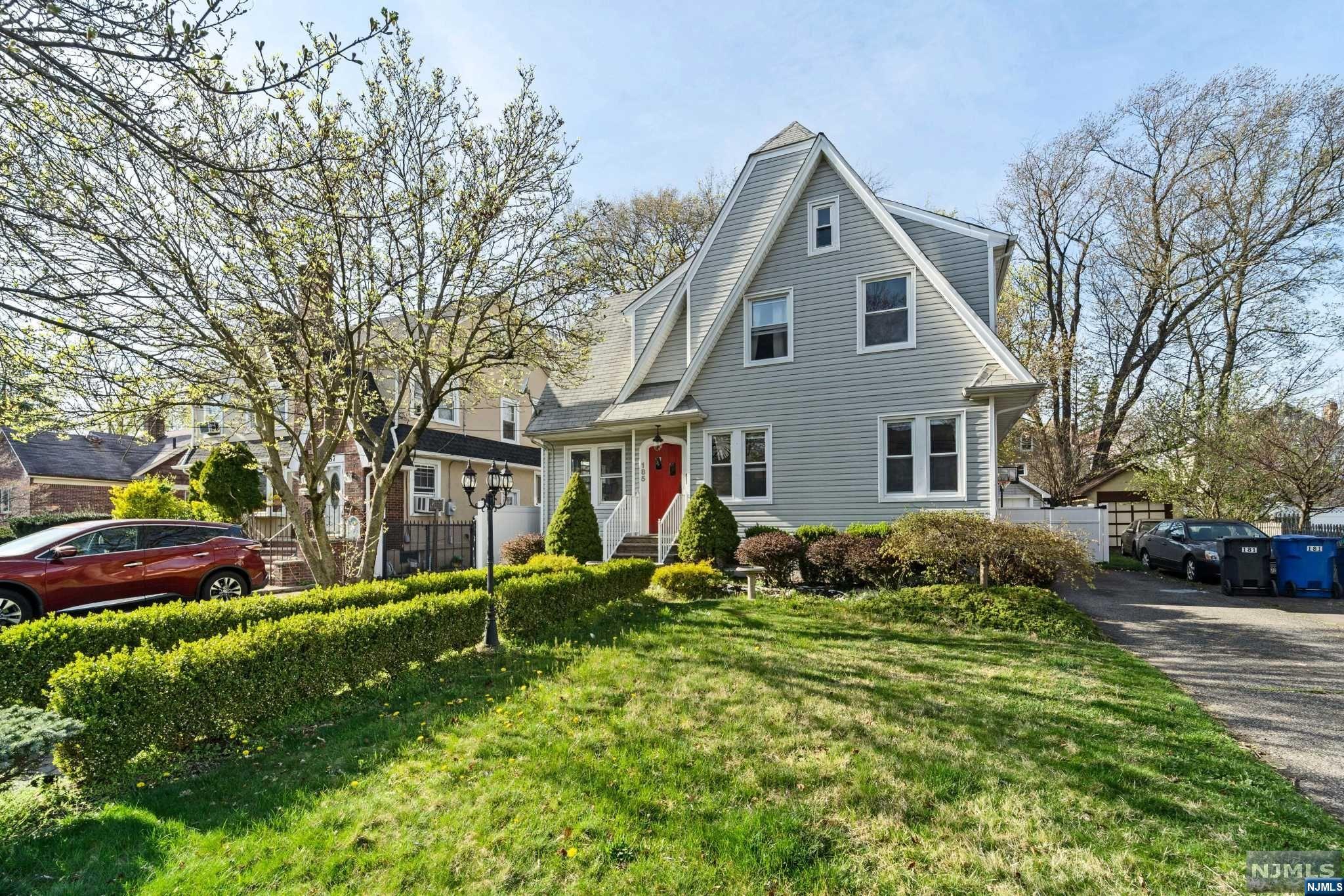 185 Cambridge Avenue