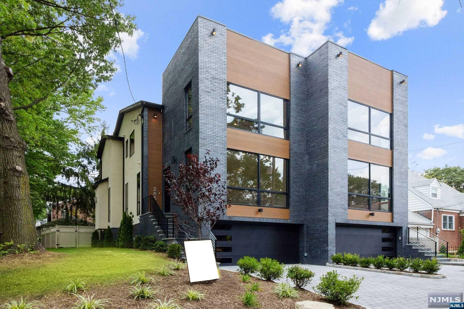 285 Slocum Way