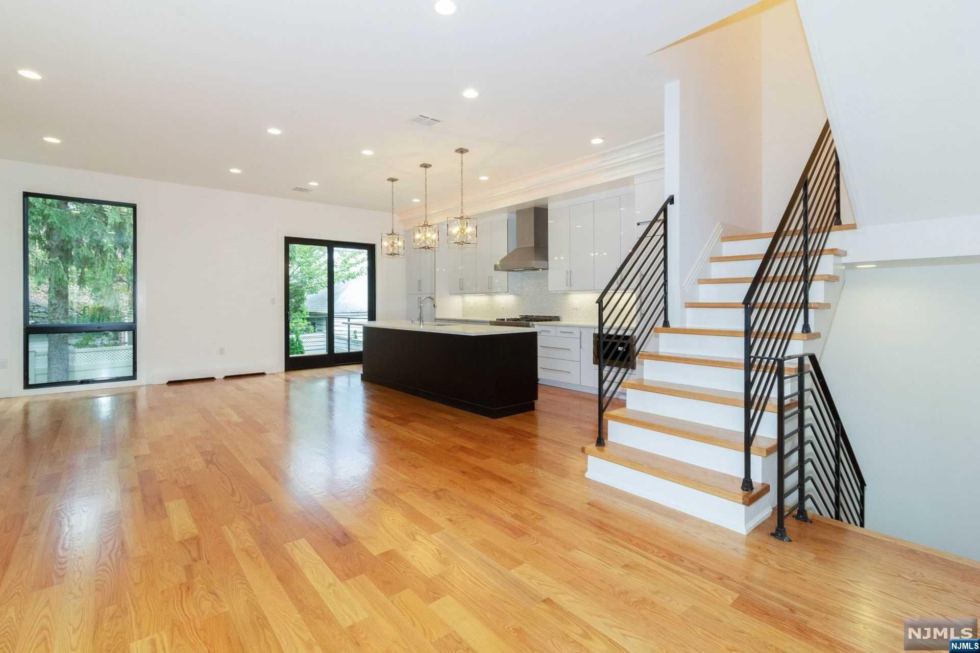 285 Slocum Way
