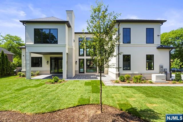 15 Loretta Court