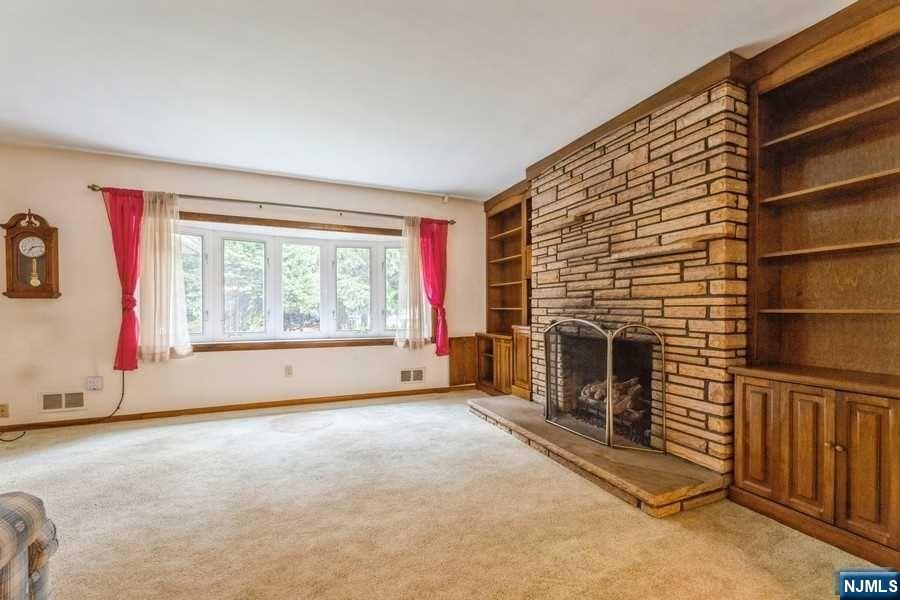 187 Saddle River Road
