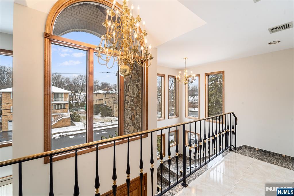 488 Walnut Street