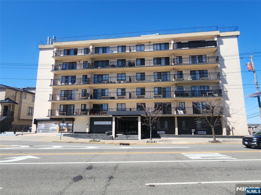 233 12th Street 4c