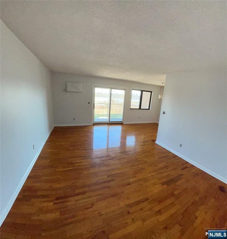 148 Undercliff Avenue