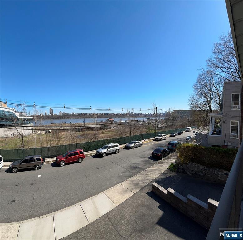 148 Undercliff Avenue