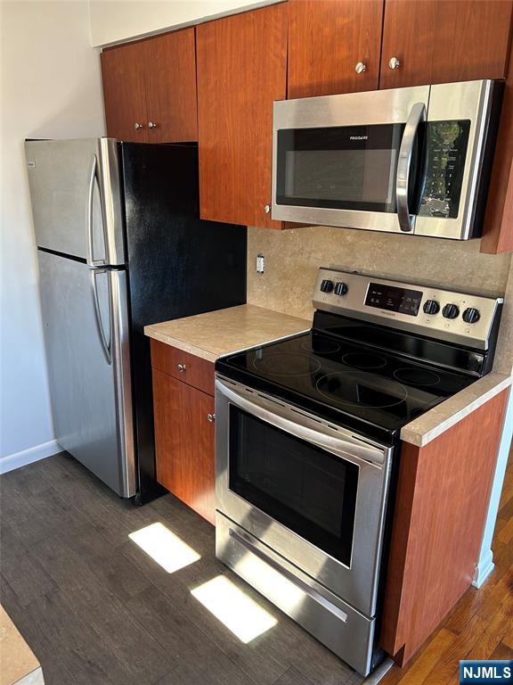 148 Undercliff Avenue