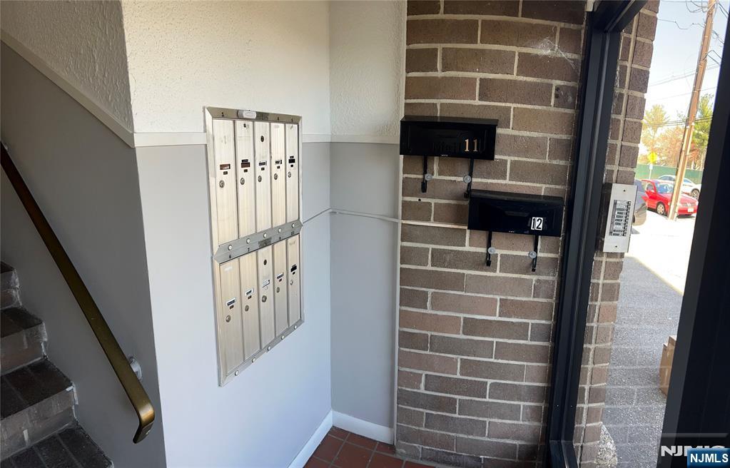 148 Undercliff Avenue