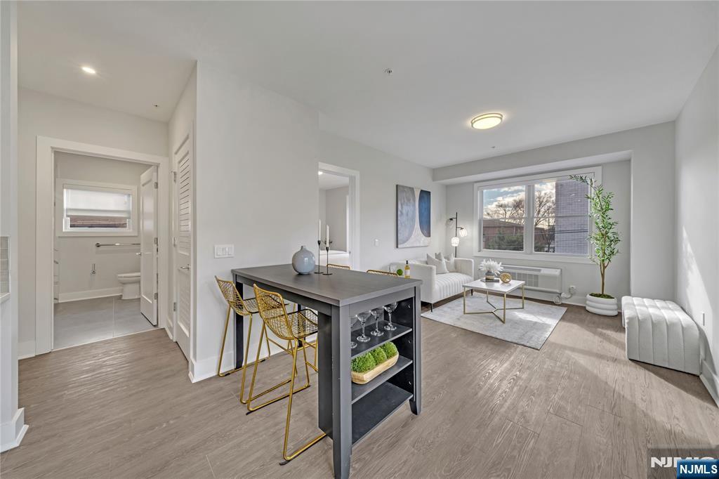 491 Walker Street 3A