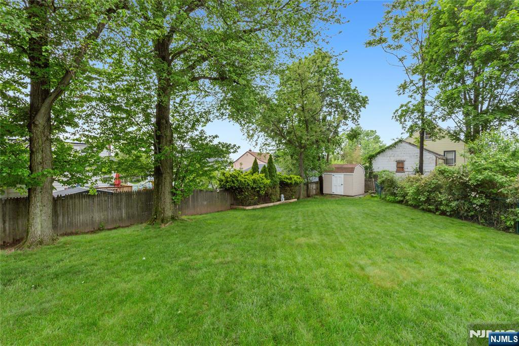 4 White Oak Drive