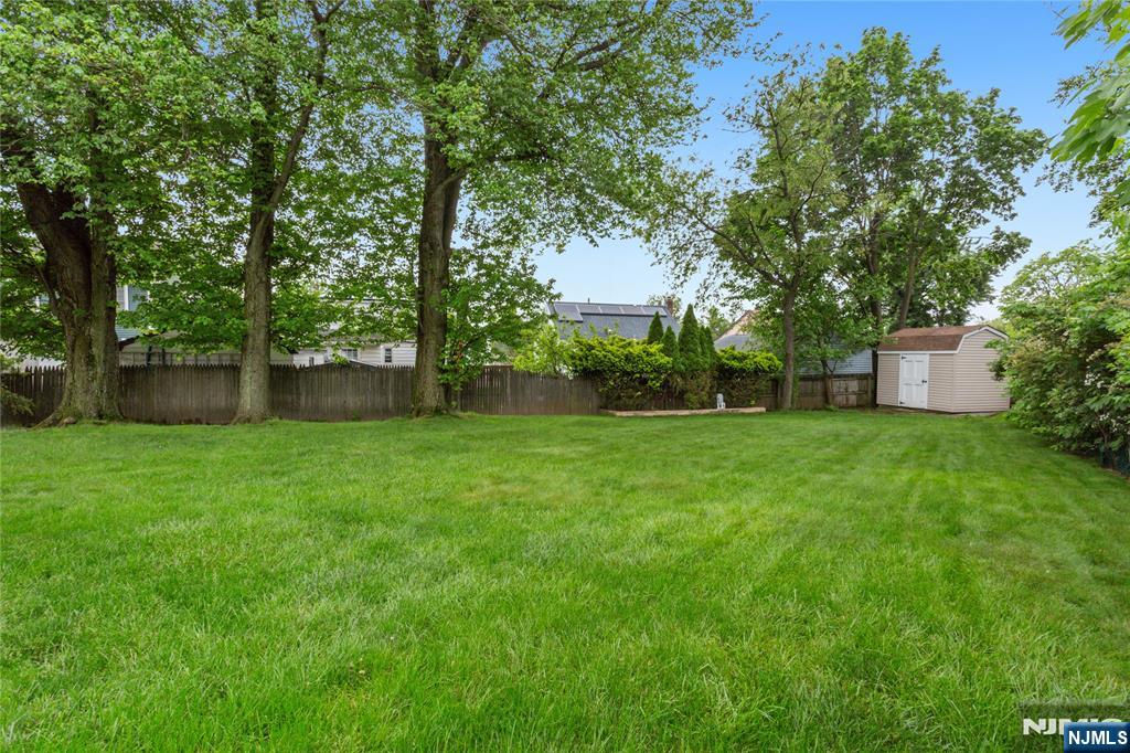 4 White Oak Drive
