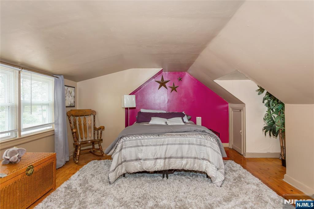 4 White Oak Drive