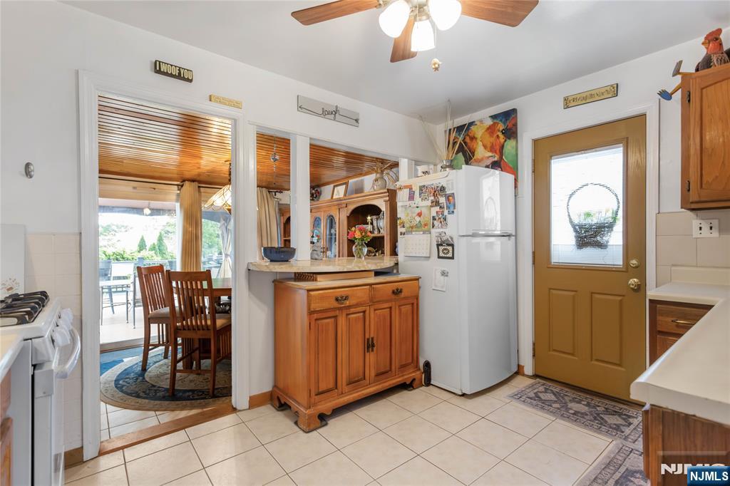 4 White Oak Drive