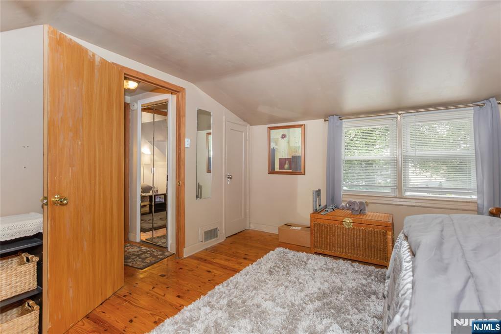 4 White Oak Drive