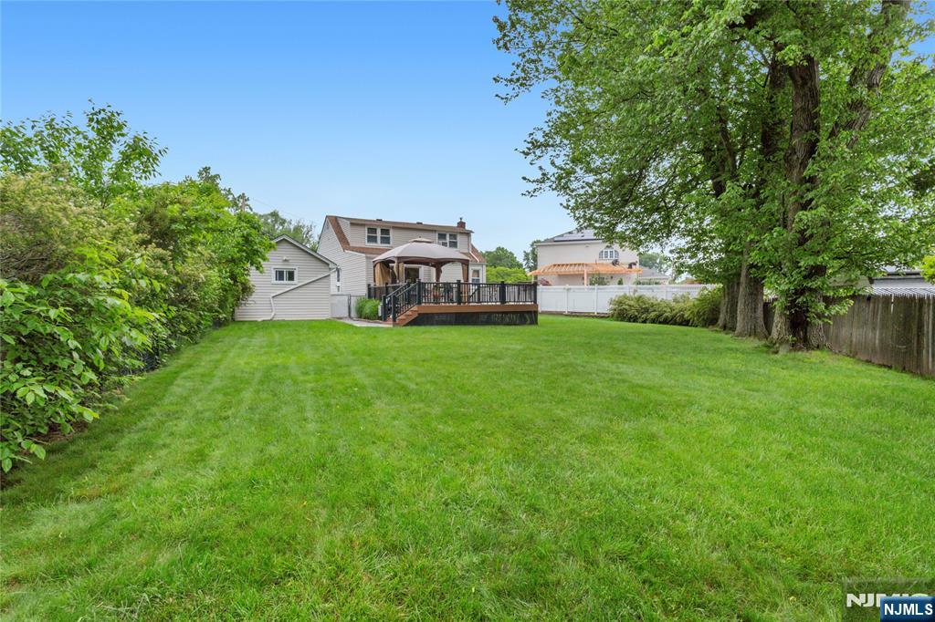 4 White Oak Drive