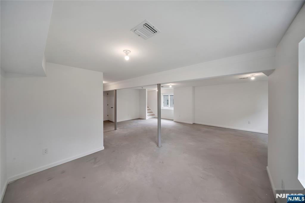 800 Pleasantview Terrace