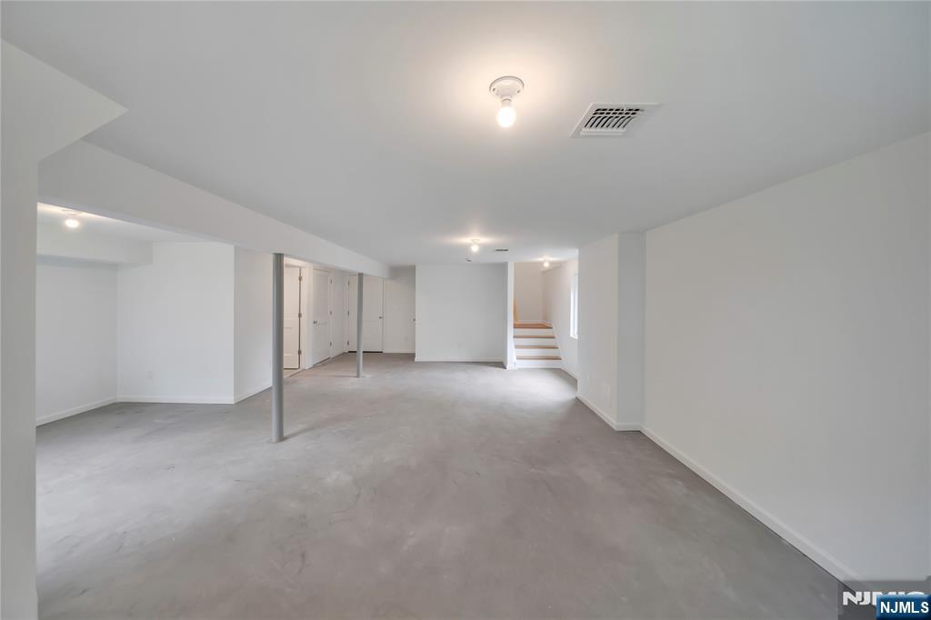 800 Pleasantview Terrace