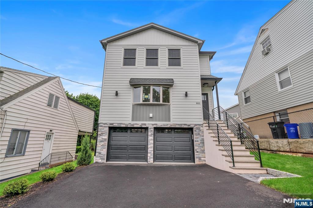 800 Pleasantview Terrace