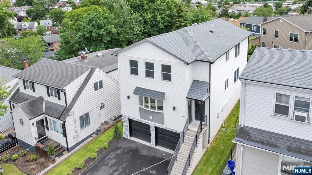 800 Pleasantview Terrace