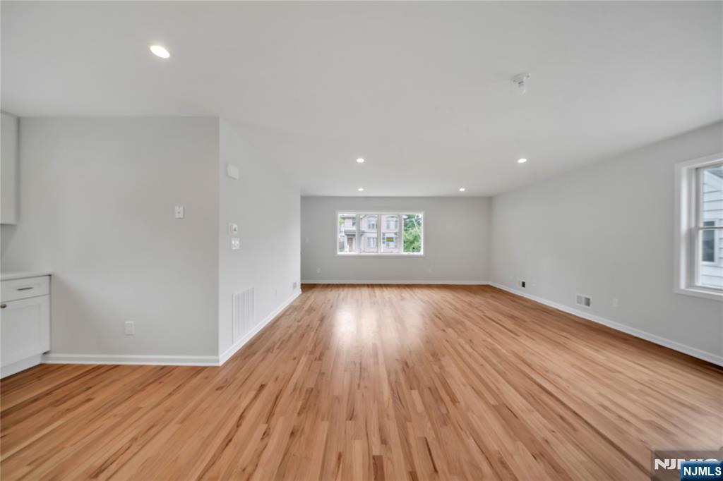 800 Pleasantview Terrace