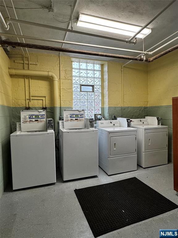 292 Lawton Avenue 44