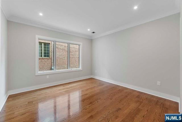 211 Warwick Avenue 2