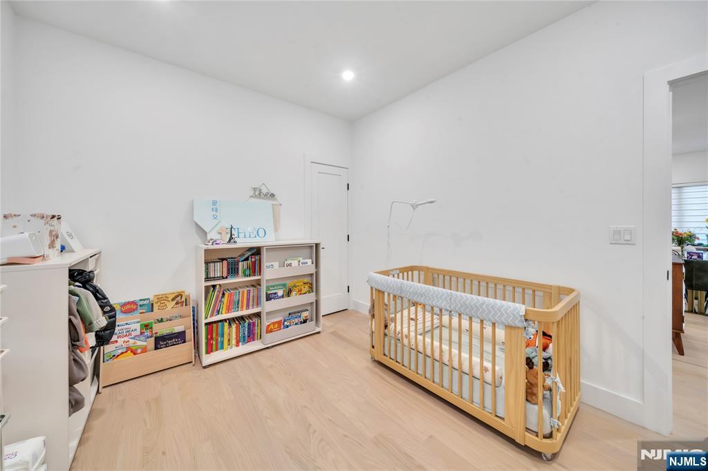 25 Edsall Boulevard 2