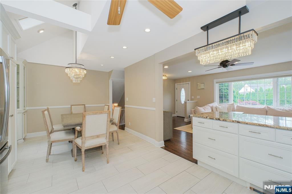 122 E Village Circle