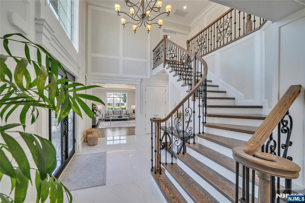 214 Forest Road