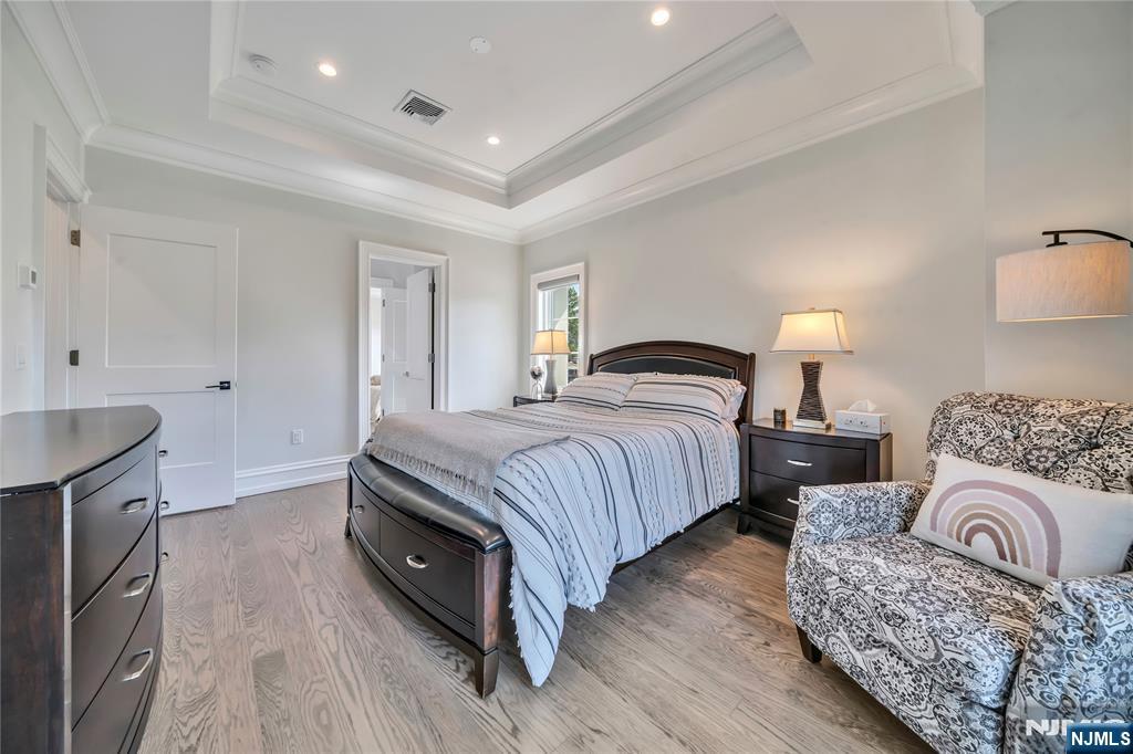 214 Forest Road