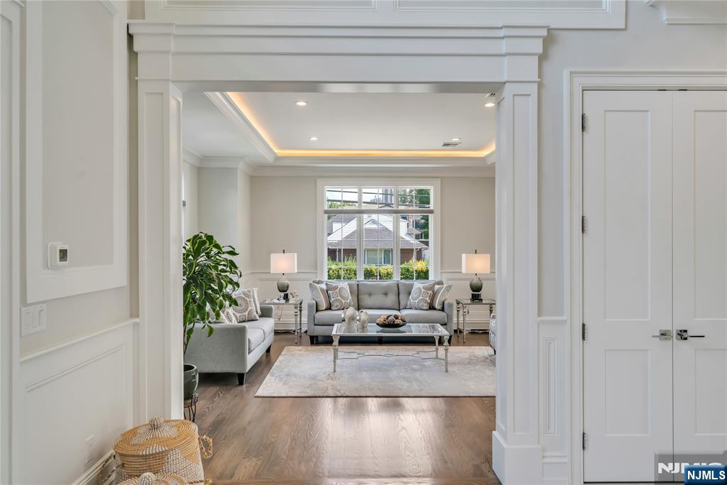 214 Forest Road
