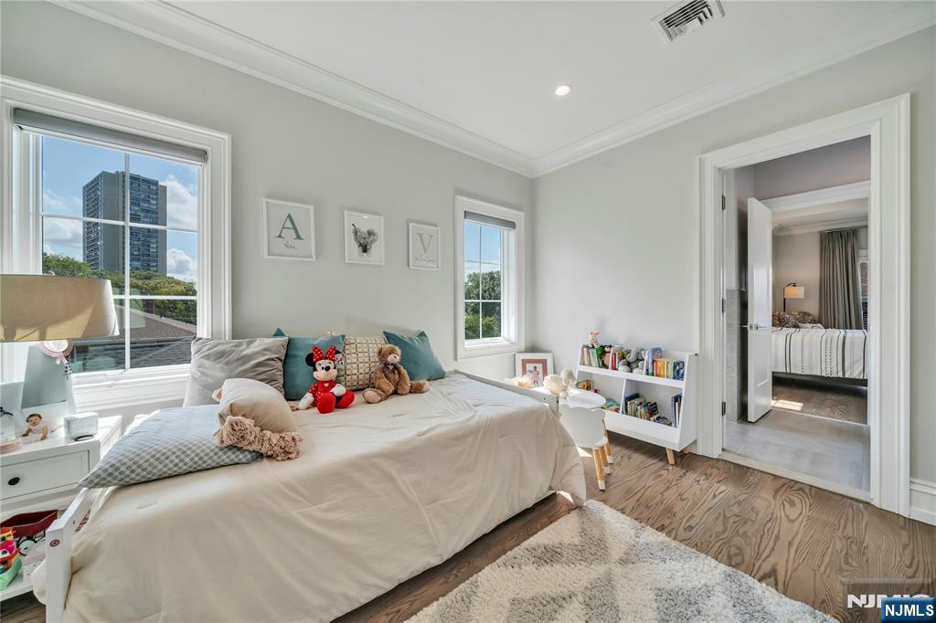 214 Forest Road