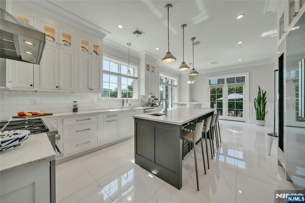 214 Forest Road