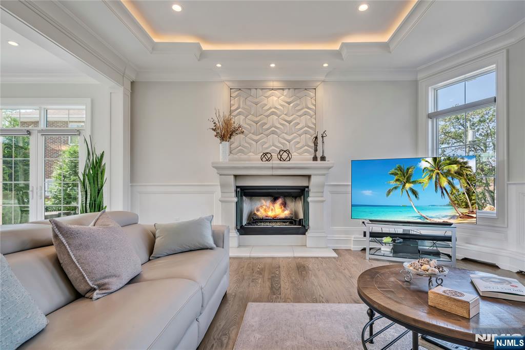 214 Forest Road
