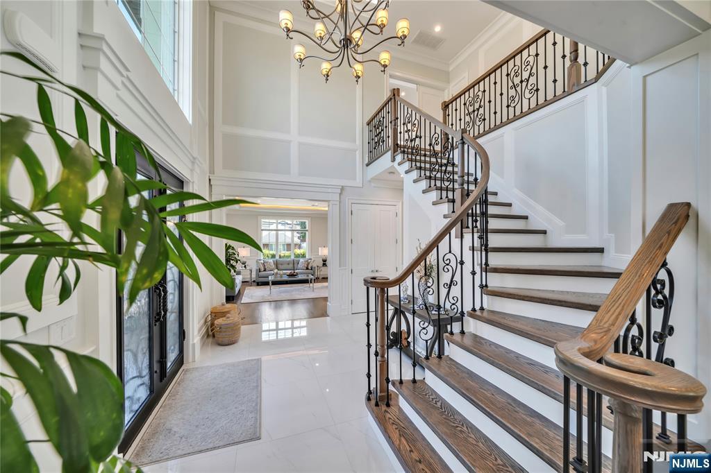 214 Forest Road
