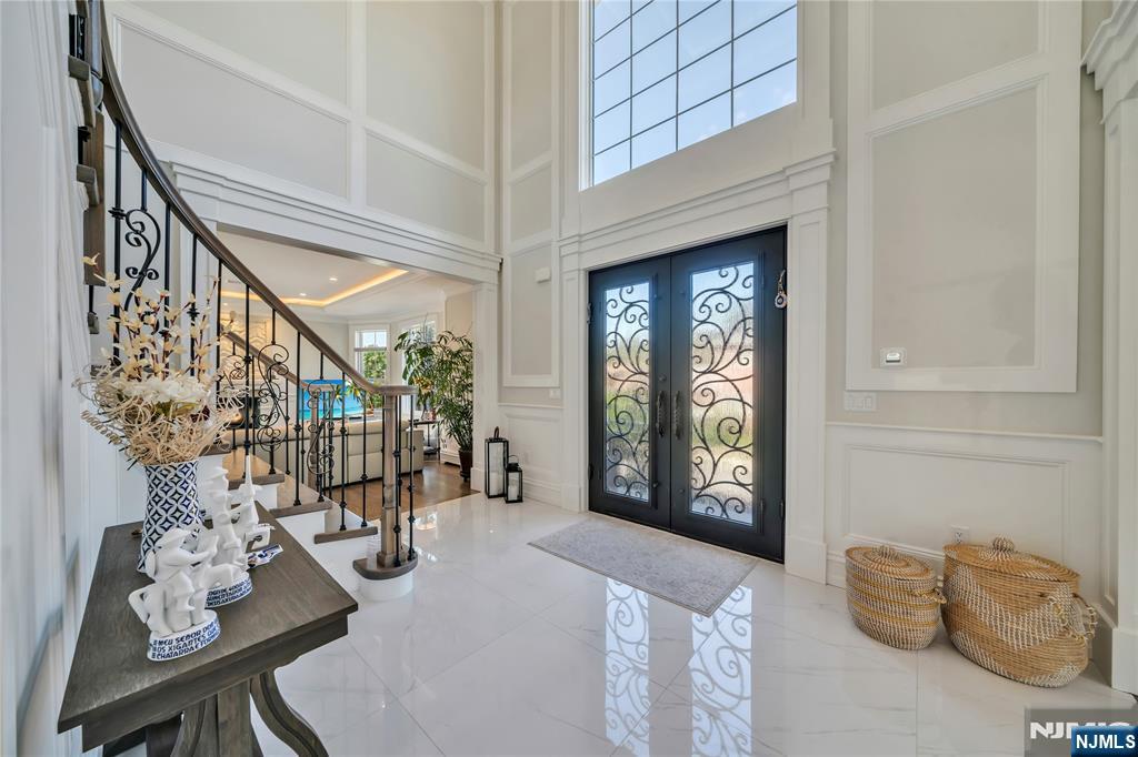 214 Forest Road