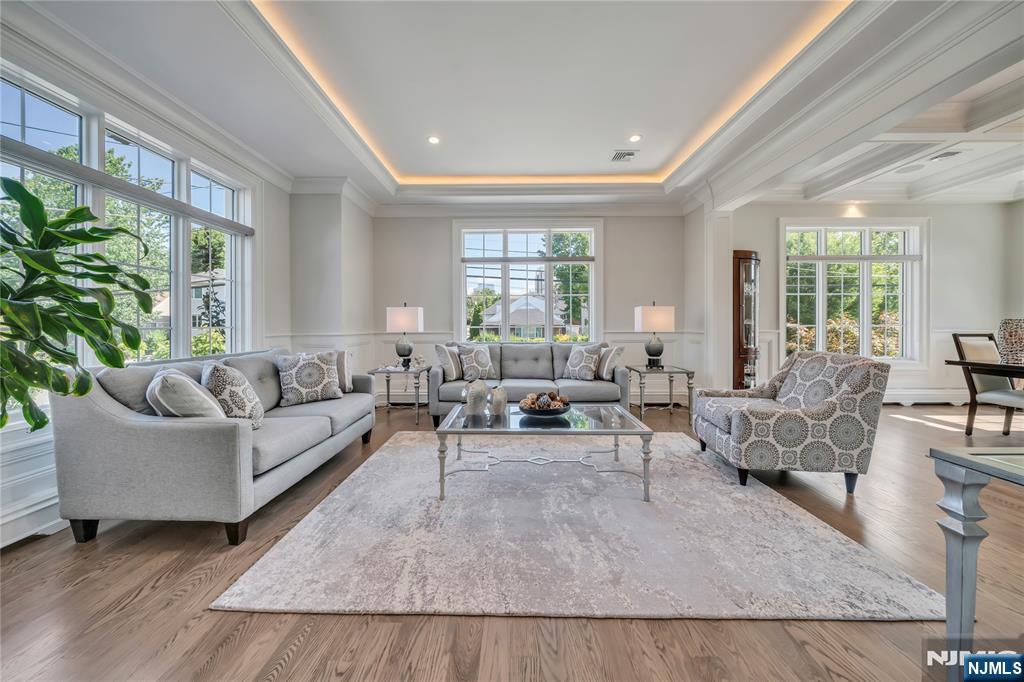 214 Forest Road